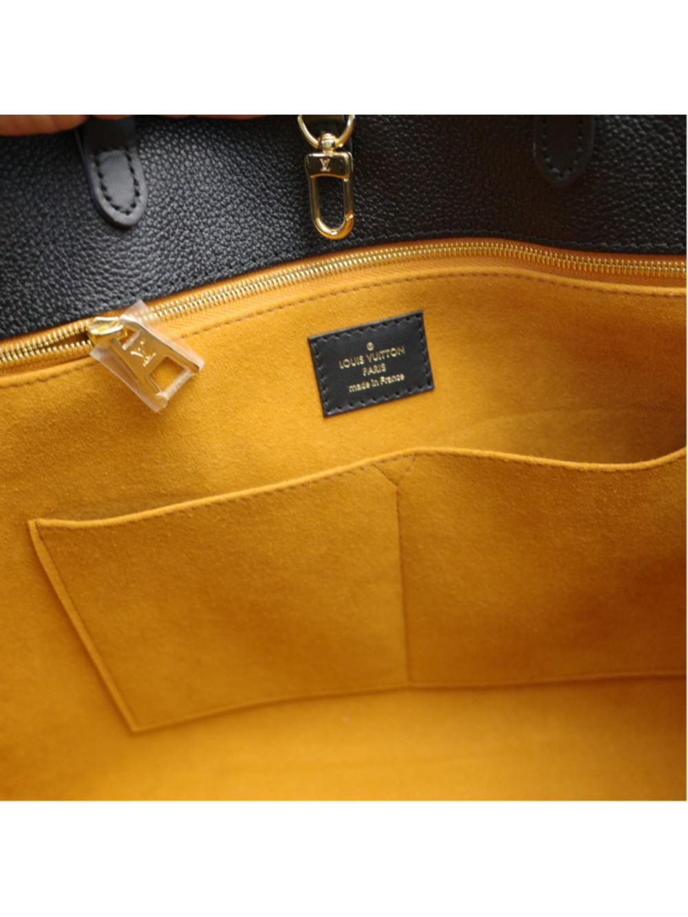 Louis Vuitton OntheGo GM Black Empreinte - Picture 12 of 16